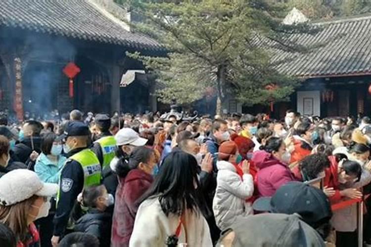 梦到和女朋友分手会怎么样？